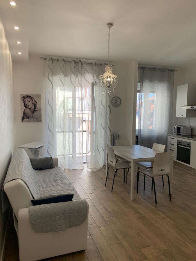 Maison Sophie Arona Esterno foto